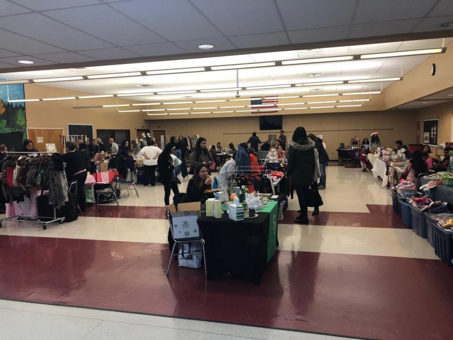 Key Club Holiday Vendor Fair Gives back to Local Businesses