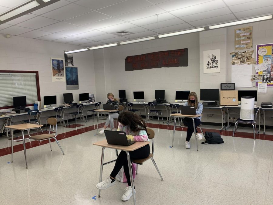 Students work in Chris Hermosillas Period 4 Journalism class. West Essex opened its doors to students Oct. 5 for the first time since March as the school moves to a hybrid learning model.