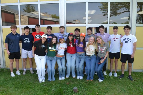 VIDEO: Seniors shout out for Decision Day 2025